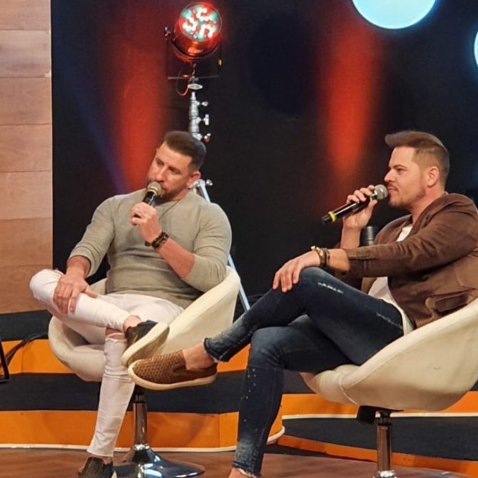 228490130_218699286924444_67069269371602623_n